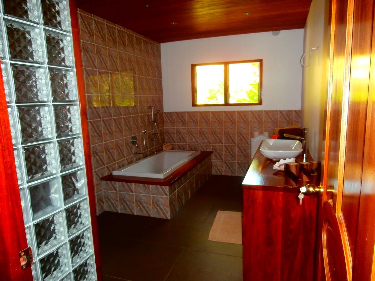 Korovesi Sunshine Villas Savusavu Ngoại thất bức ảnh