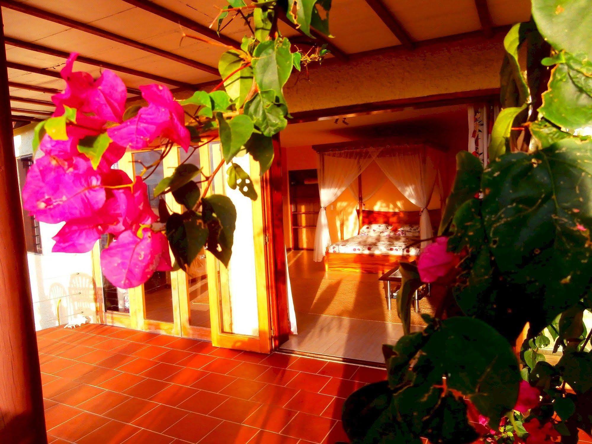 Korovesi Sunshine Villas Savusavu Ngoại thất bức ảnh