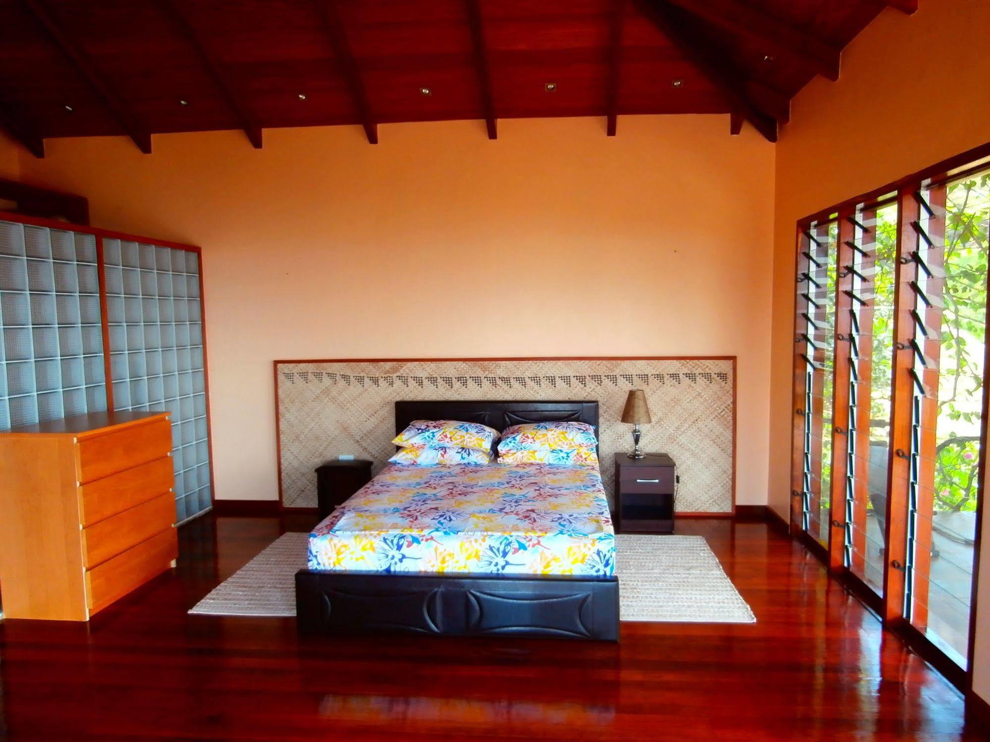 Korovesi Sunshine Villas Savusavu Ngoại thất bức ảnh